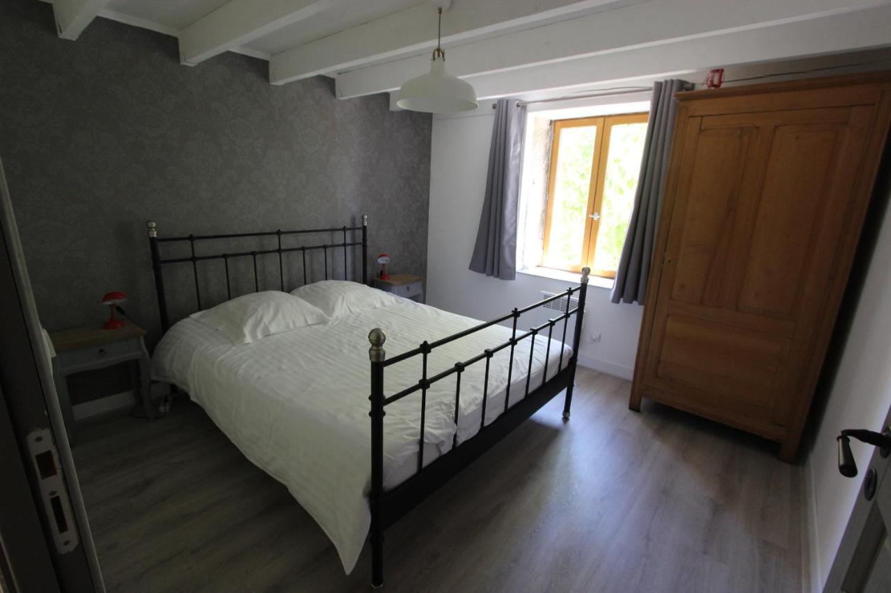 Lava Lodge Espinasse ภายนอก รูปภาพ